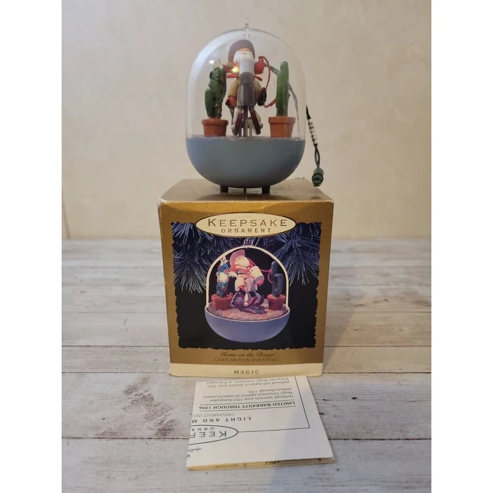 1993 Hallmark Keepsake Ornament ~ HOME ON THE RANGE ~ Magic Light & Motion